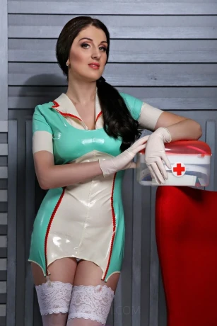 Anna Mistress — 4 / 6