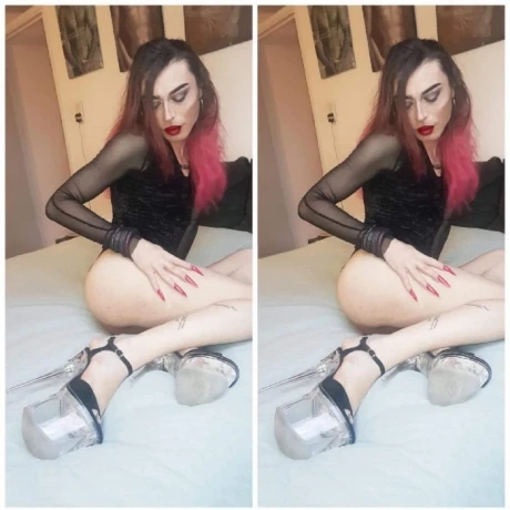 Cara Vuitton — 2 / 5