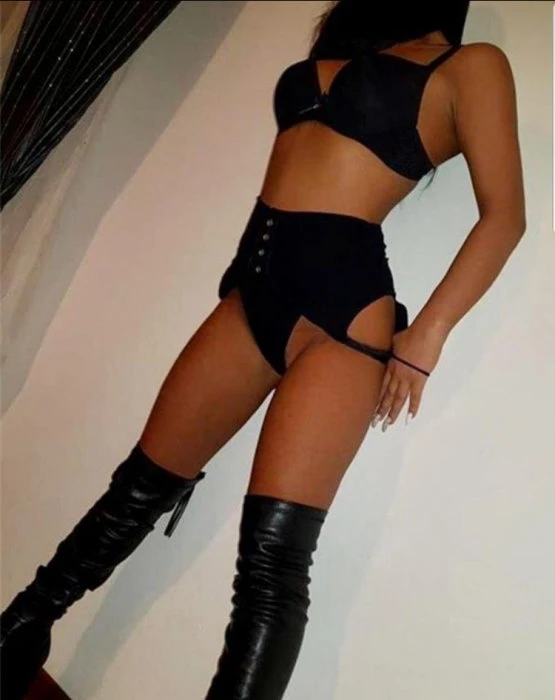 Jessy — 2 / 3