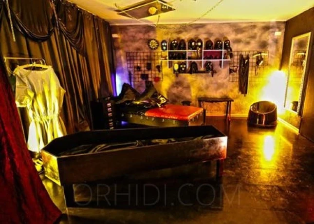 Heaven&Hell Domina Erotikhaus — 8 / 23