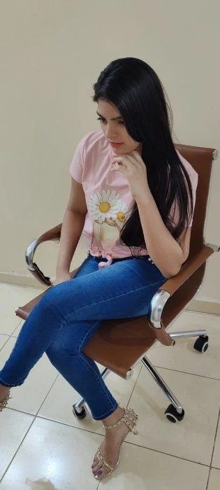 Nisha — 2 / 3