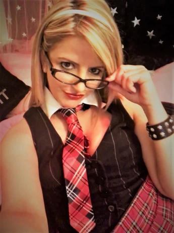 sally1anne — 4 / 17