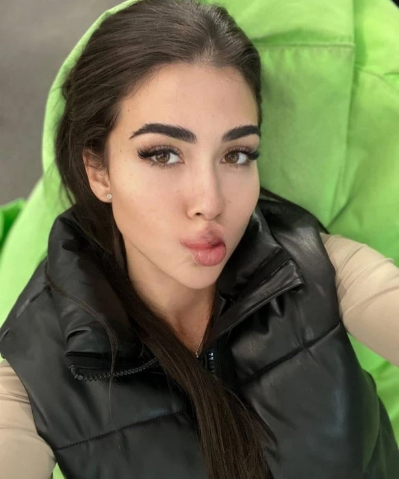 Dasha — 3 / 4