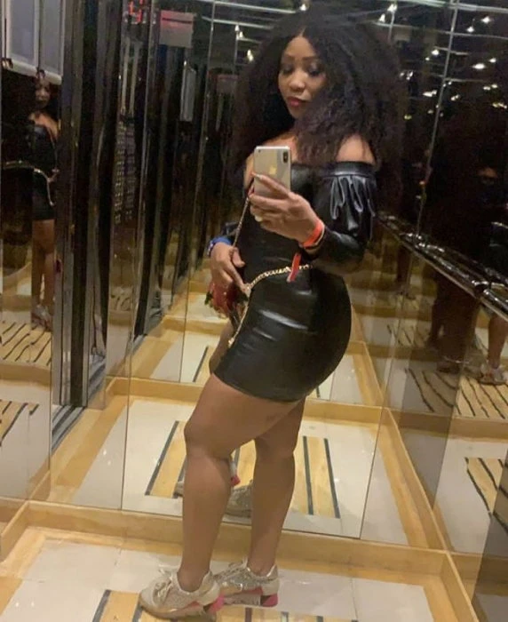 Nikki, Escort, Accra