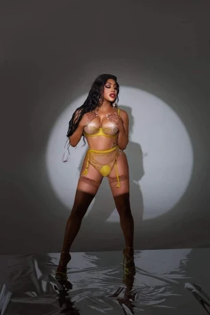 Sonya dominatriz — 5 / 12