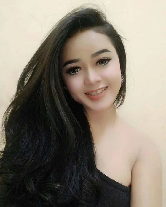 Putri — 2 / 3