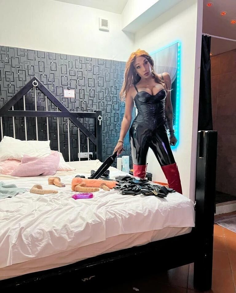 Jannsy — 5 / 8