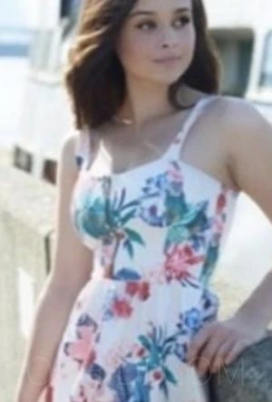 Lolo Young, Escort, Istanbul