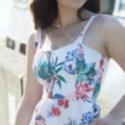 Lolo Young, Escort, Istanbul