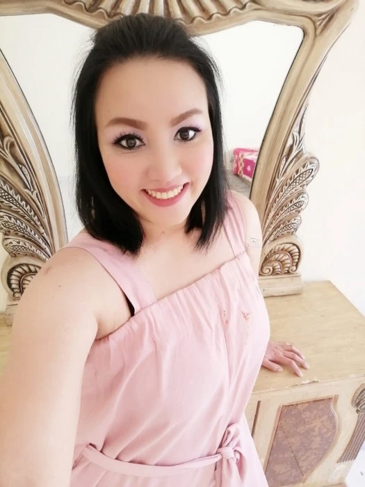 Kim, Escort, Muscat