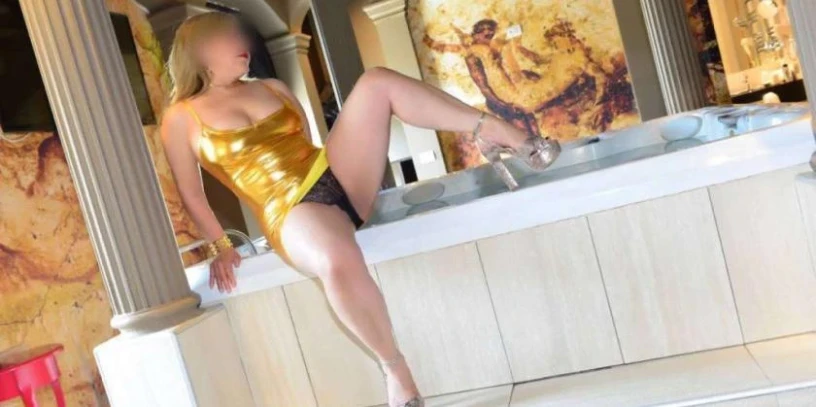 Angela Sexy Chaude Et Tres Coquine — 4 / 5