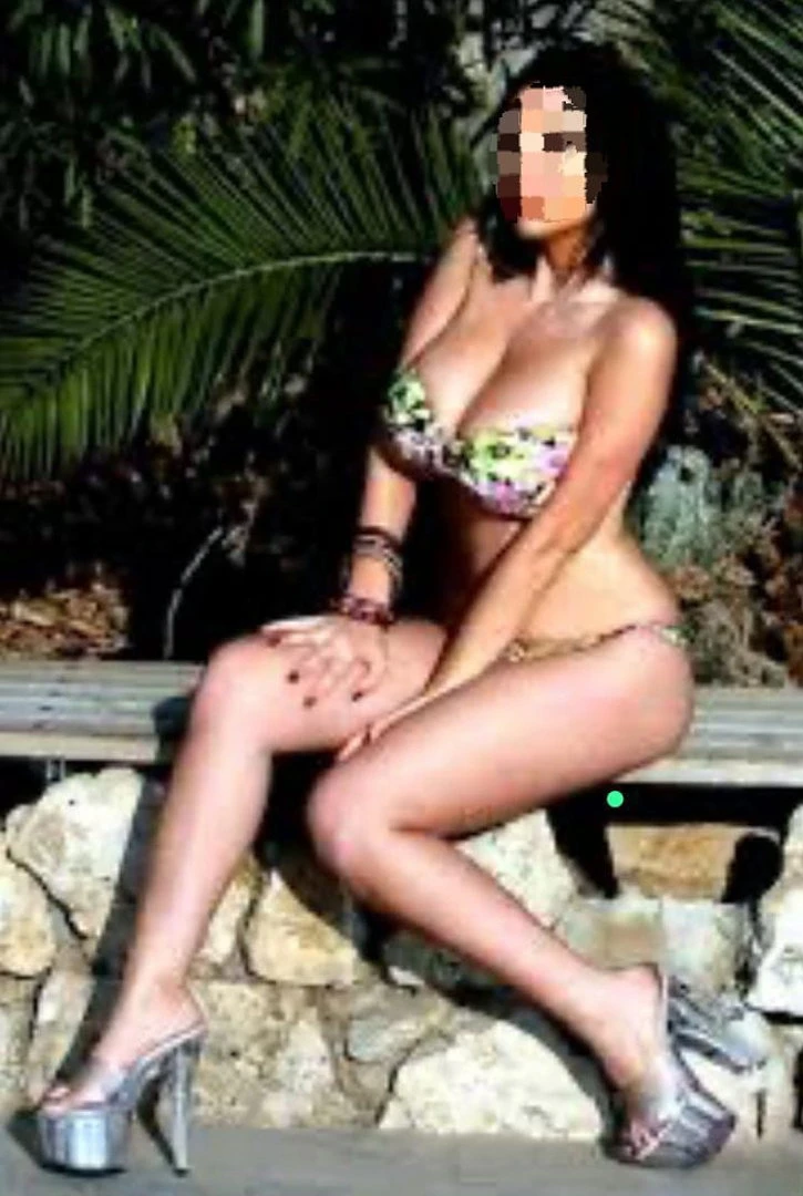 Elisabetta Italy, Escort, Opfikon