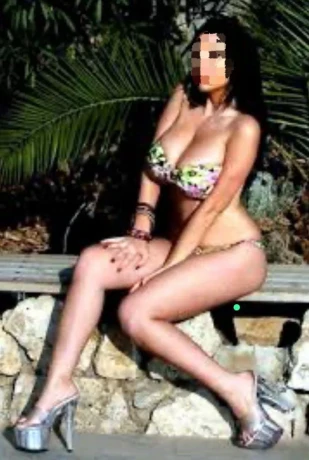 Elisabetta Italy — 1 / 3