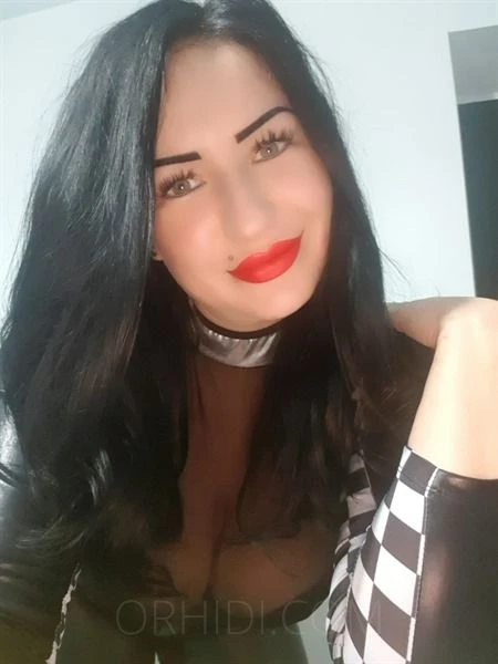 Mihaela — 2 / 6