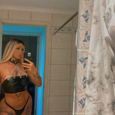 Nikole Jolie, Escort, Amadora