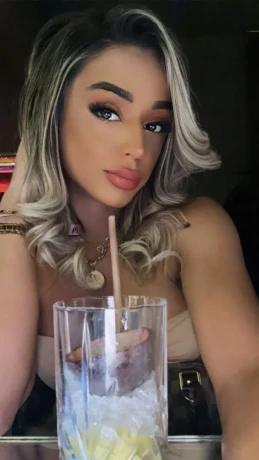 Sabrina fer — 7 / 12