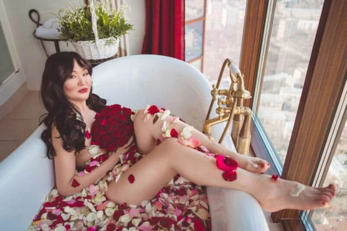 Deutsch Asiatin Lea — 2 / 17