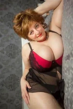 Annika XXL Busen! — 4 / 5