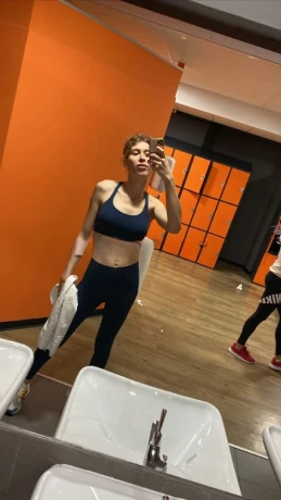 Noa Spanish — 7 / 12