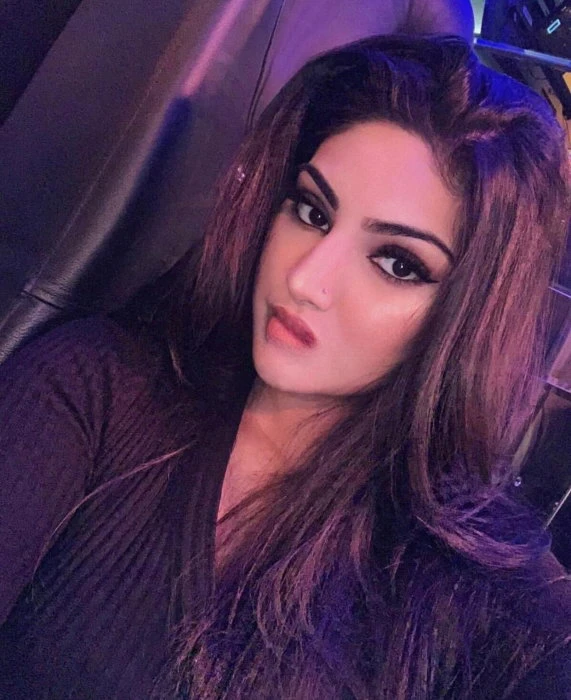 Banu, Escort, Graz