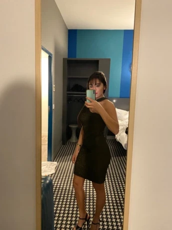 Ivy Bella — 10 / 12