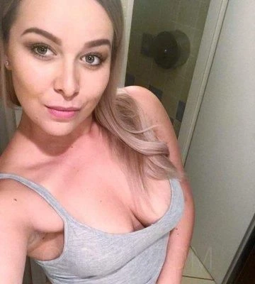 Nikky, Escort, Prague
