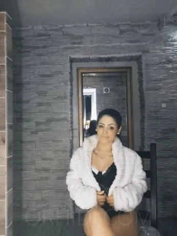 Jazmin - Die Zauberin im Wellness Paradies — 8 / 11