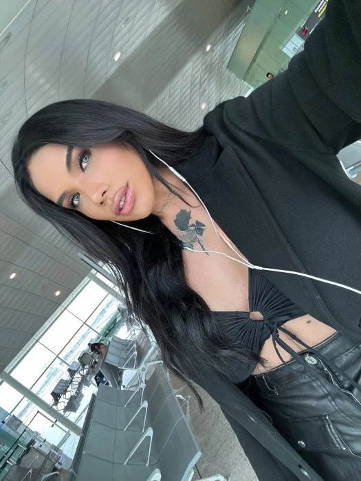 Natasha — 5 / 7