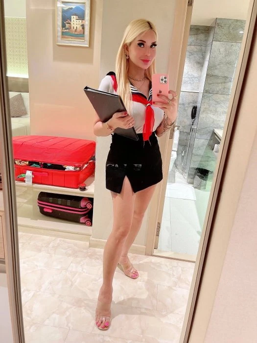 Myranda, Escort, Hyderabad