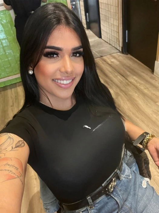 Alejandra — 11 / 13