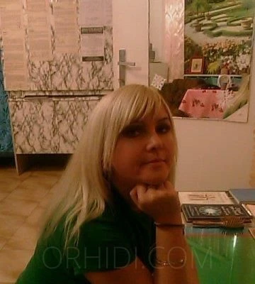 Lenka — 3 / 9