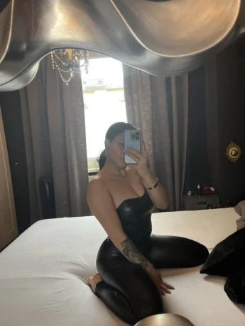 Mistress  Mel — 8 / 23