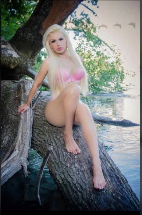 Bianca — 11 / 14