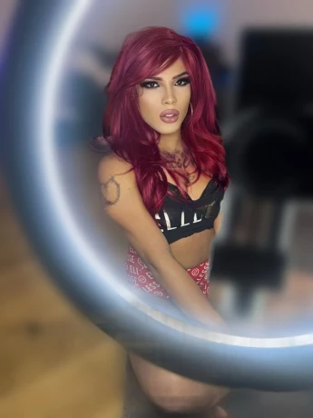 Etneconi Prada — 8 / 12