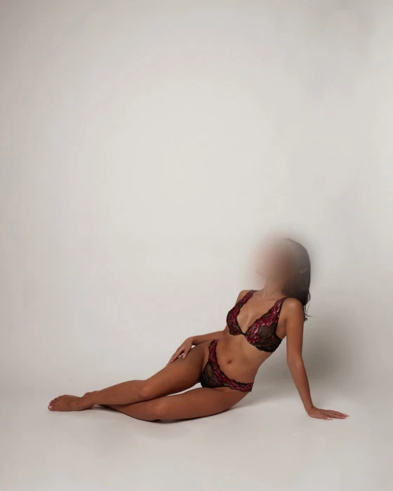 Adeline, Escort, Prague