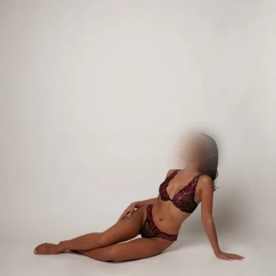 Adeline, Escort, Prague