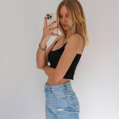Katiksa, Escort, Paris