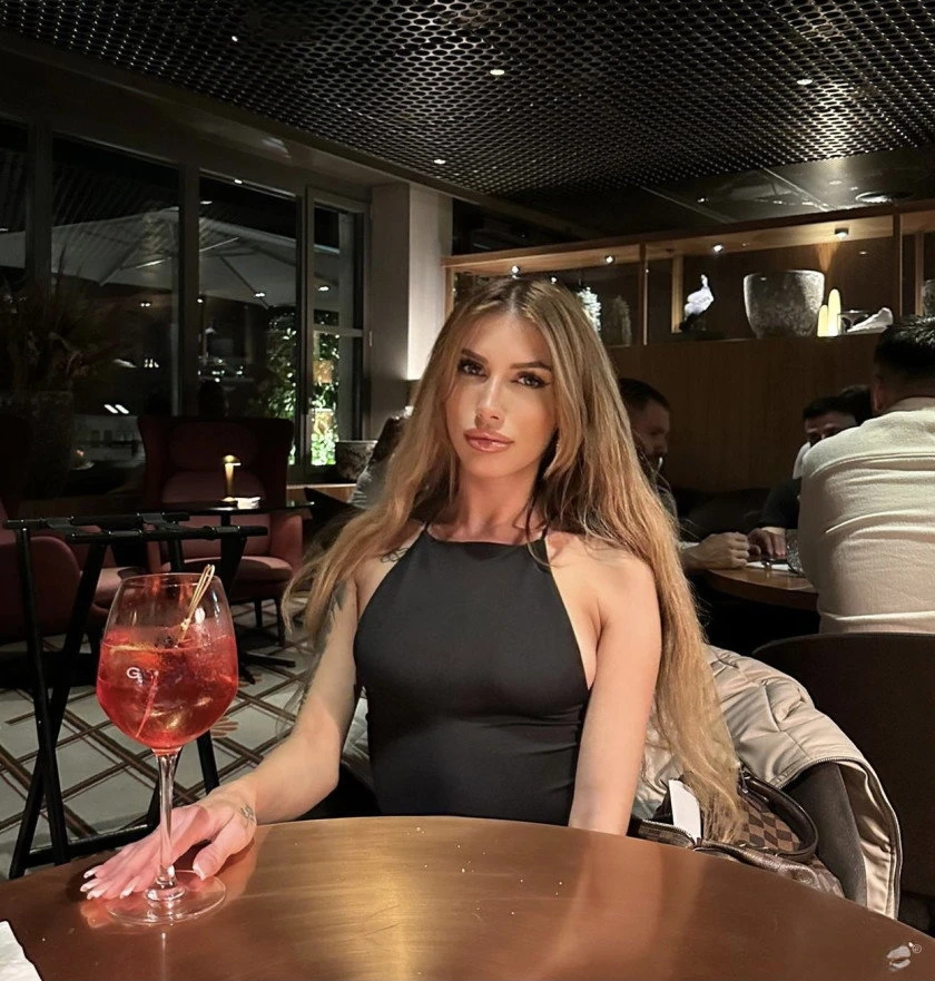 Versaute Teeny Schlampe Auch, Escort, Wädenswil