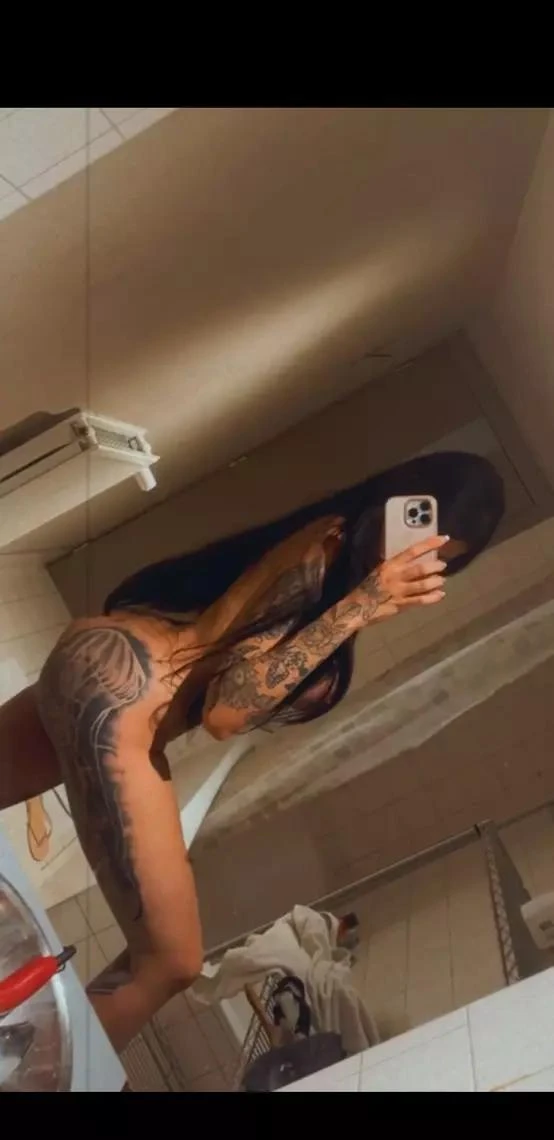 Isis Beaty Brasileira — 7 / 20