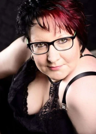 Lilly Molliger Deutscher Busentraum — 19 / 24