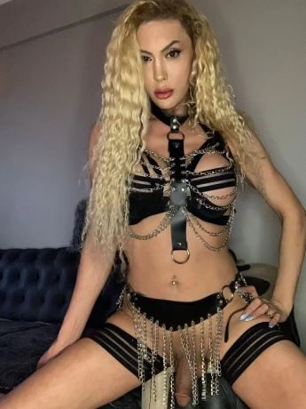 Felicia Shemale — 10 / 11