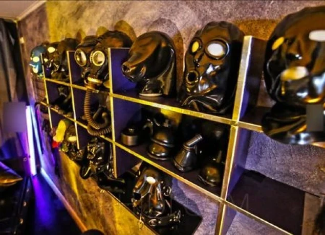 Heaven&Hell Domina Erotikhaus — 14 / 23