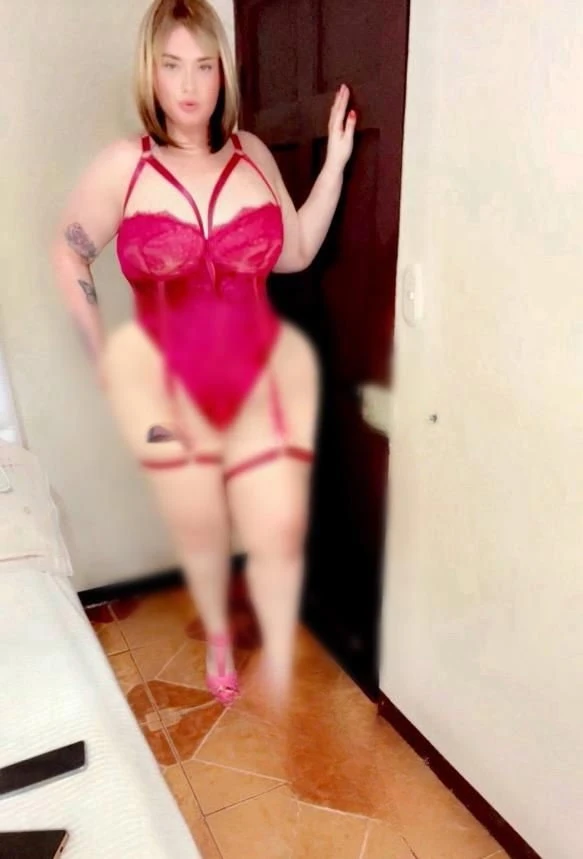 Chloe Alvarado — 8 / 12