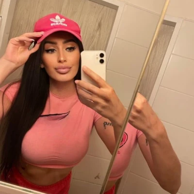 Sharlotta, Escort, Prague