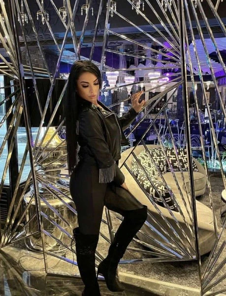 Gabi — 2 / 4