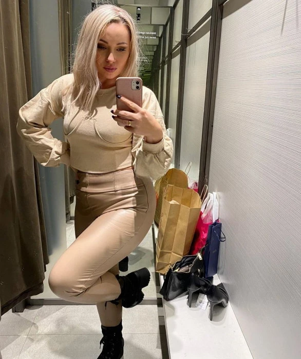 Olya — 5 / 7