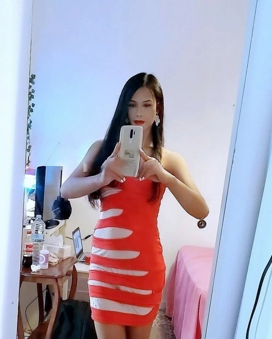 Ladyboy Kattoy — 4 / 12