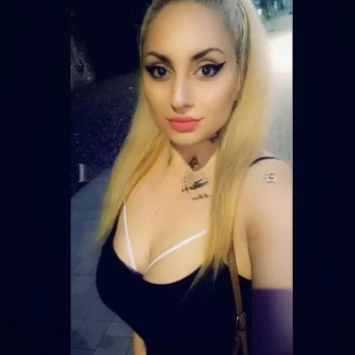 Alys, Escort, Trieste