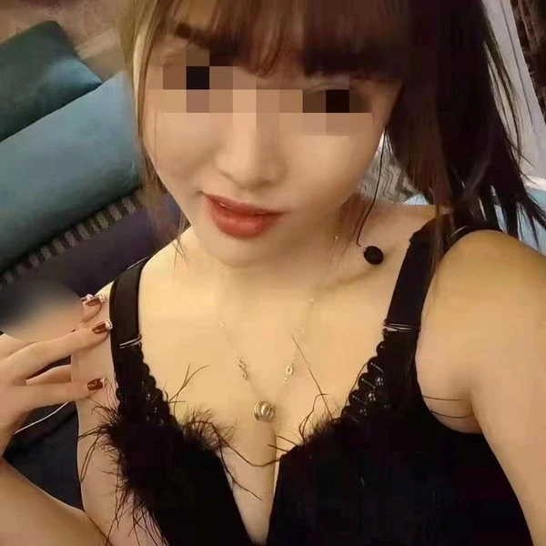 Coco104 — 2 / 3