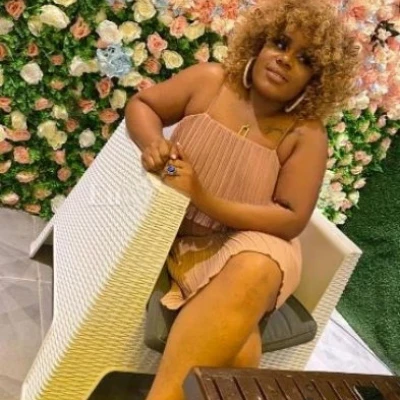 Tessy, Escort, Accra